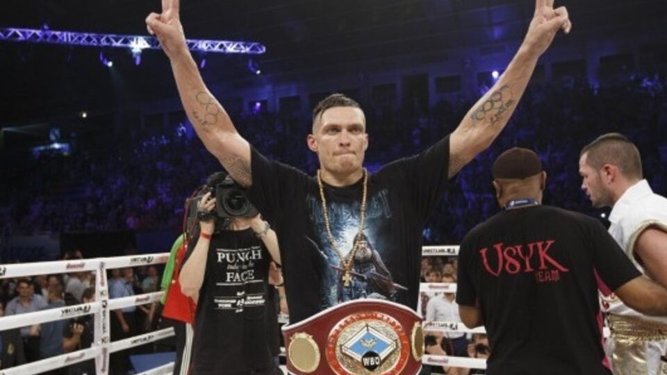 Александр Усик