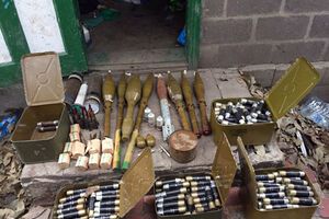 Милиция изъяла из подвала частного дома гранаты и патроны