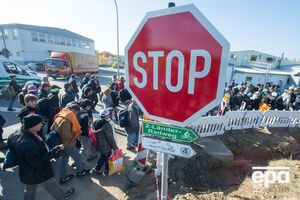 Стена на австрийско-словенской границе должна помешать беженцам нелегально проходить на территорию Австрии