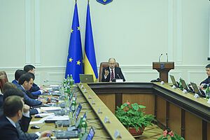 Яценюк: Обращаюсь к ведомствам, отвечающим за украинскую энергетику: надо наконец демонополизировать этот рынок