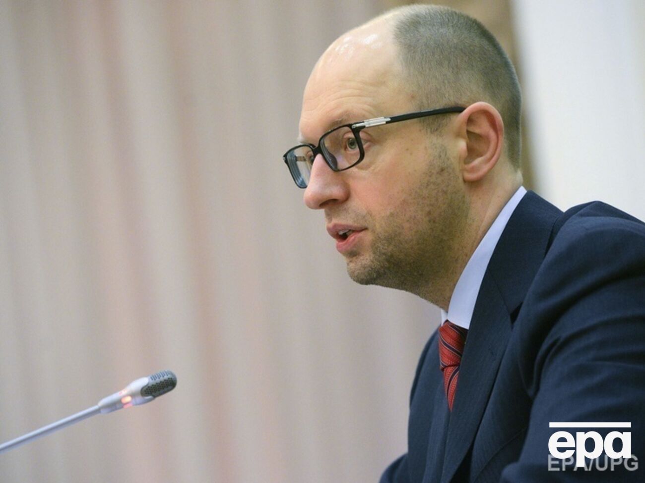 Яценюк требует уволить главу ГФС Киева