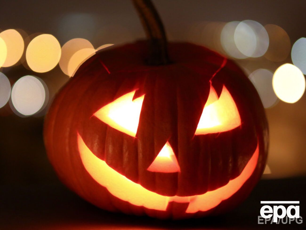 Аксенову не нравится Хэллоуин