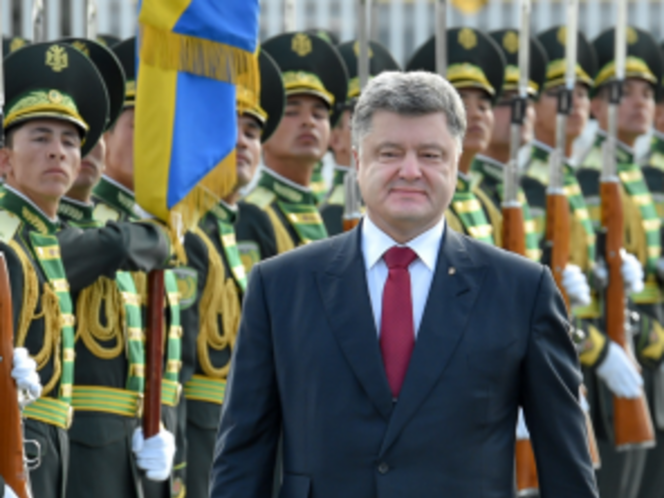 Порошенко находится с рабочим визитом в Туркменистане