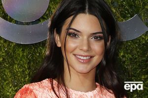 С психологическими проблемами, которые вызвала болезнь акне, Дженнер не справилась до сих пор