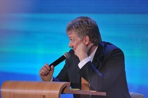 Песков заявил, что Кремль знает об аресте акций ВГТРК и принимает меры для их защиты