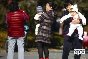 В Китае одобрена политика "двух детей"