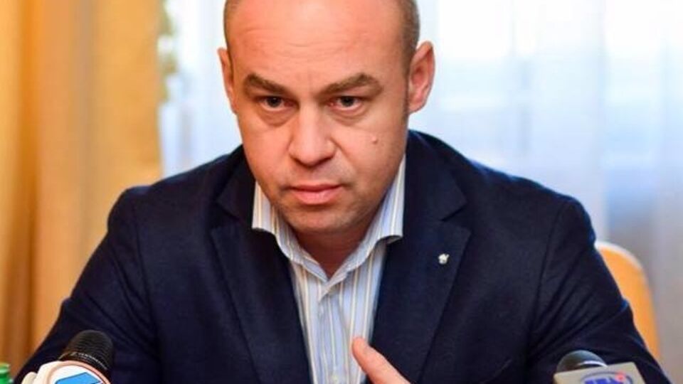 Надал впервые был избран мэром Тернополя в 2010 году