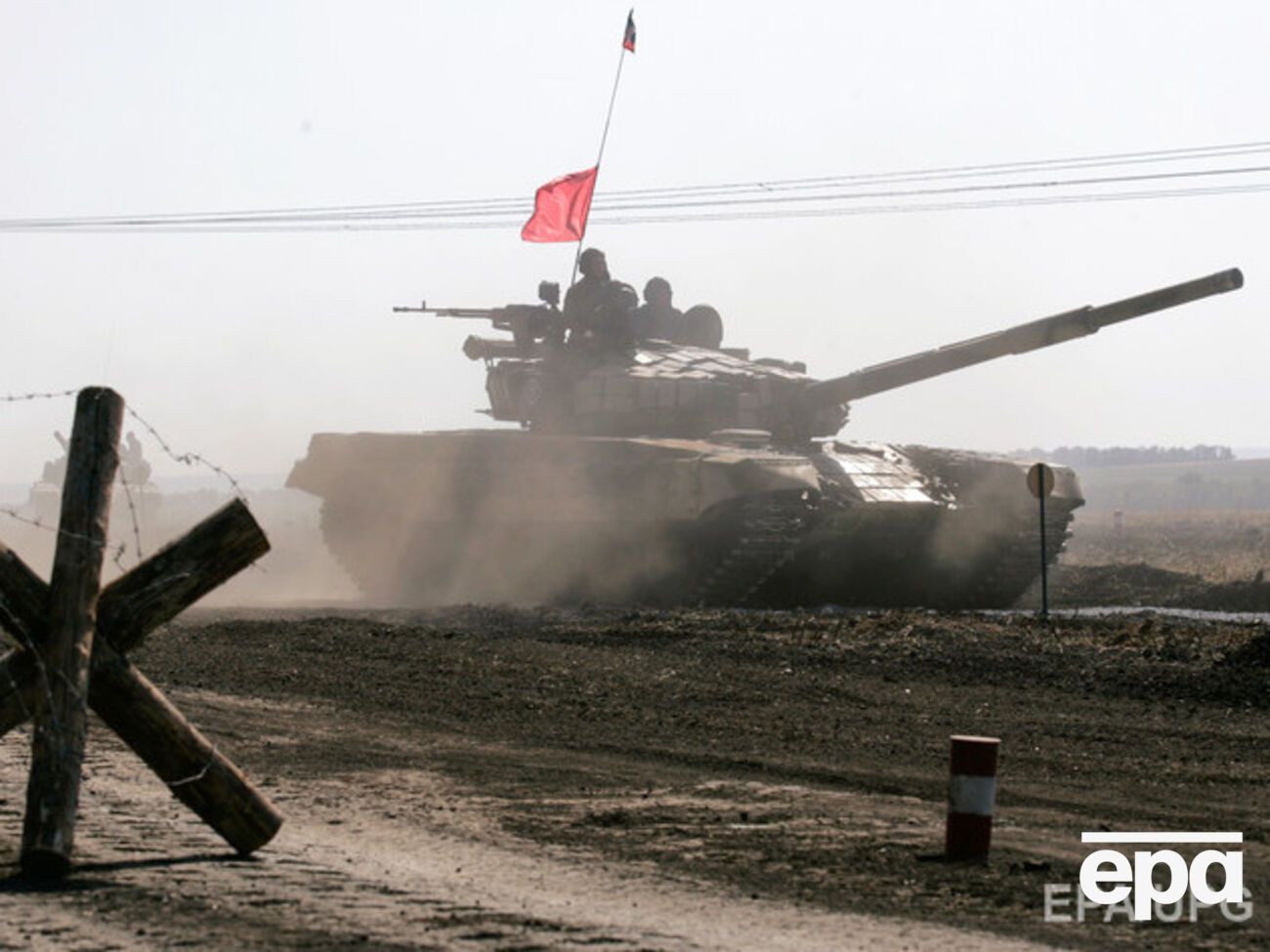 Танки террористов на учениях в Торезе