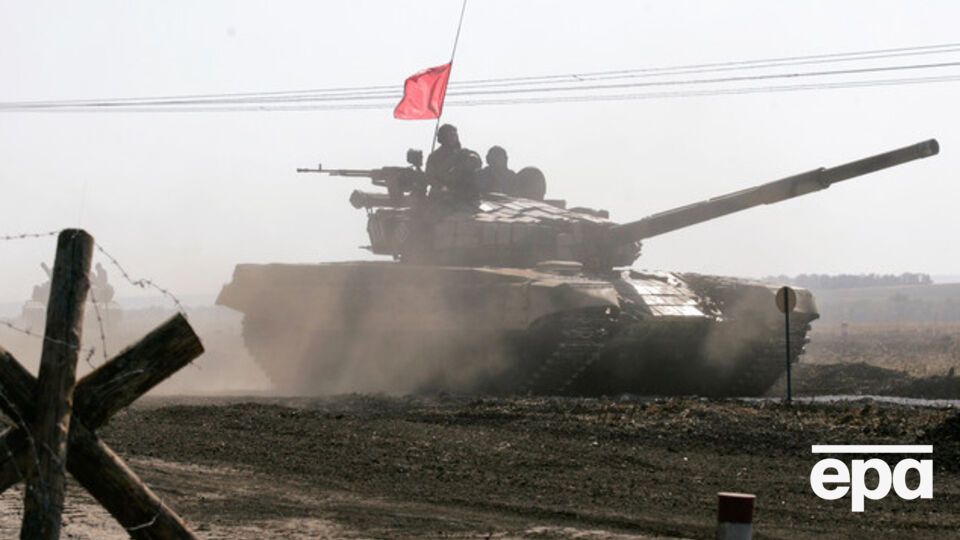 Танки террористов на учениях в Торезе