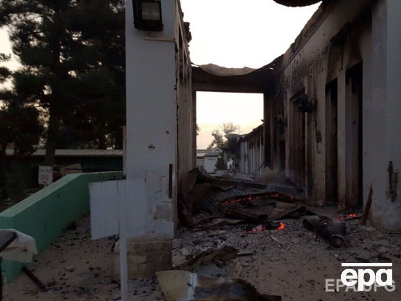 Больница в Кундузе практически полностью разрушена