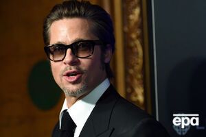 Питт представил образы в стиле кэжуал