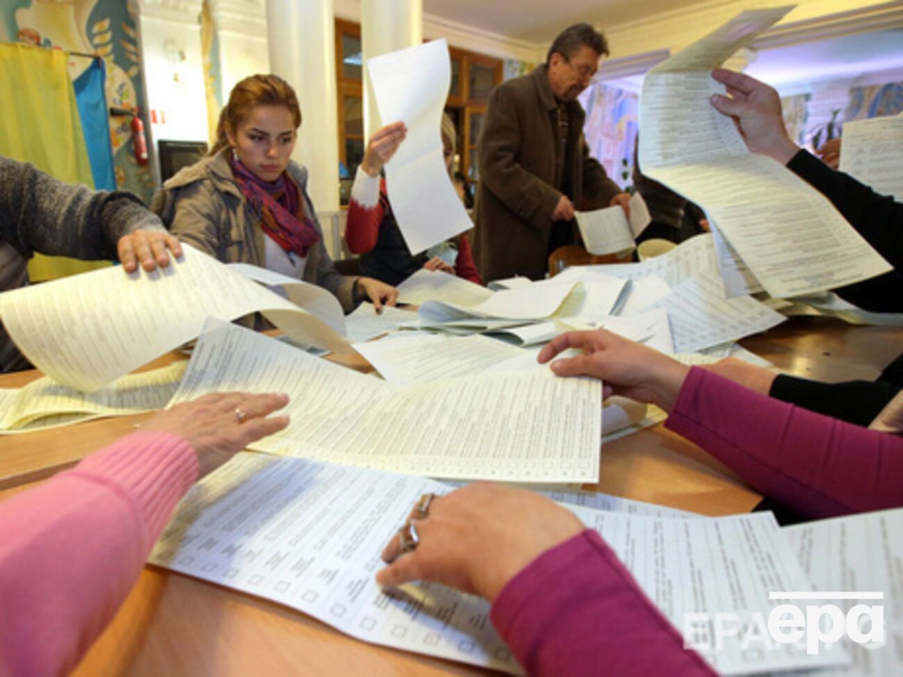 Кандидаты в мэры требовали признать часть бюллетеней испорченными