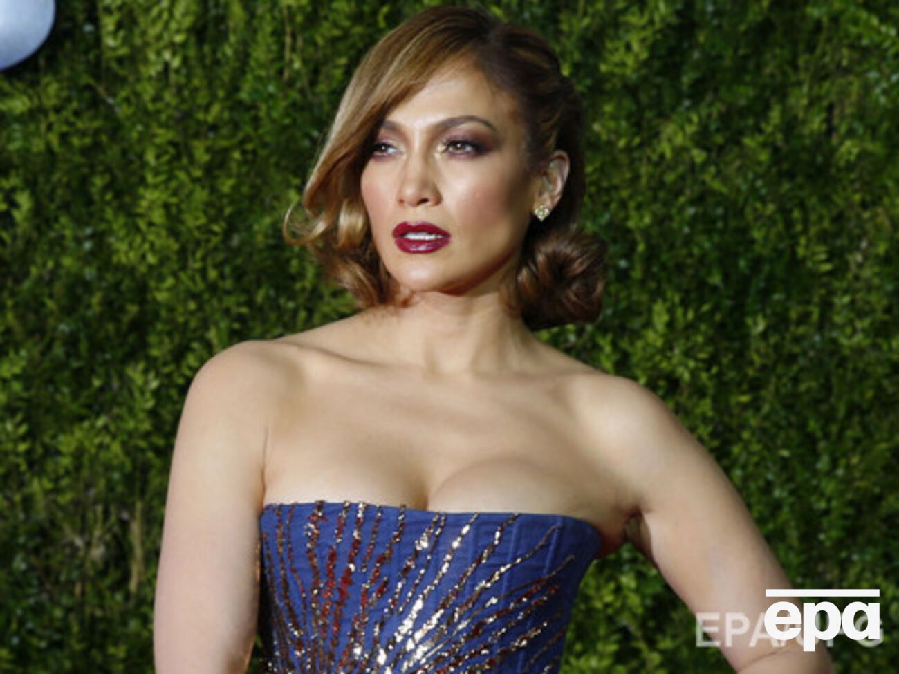 Героине Лопес придется нарушить закон