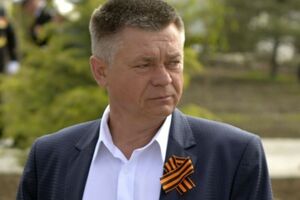 Лебедев был министром обороны Украины с 24 декабря 2012 года по 27 февраля 2014 года