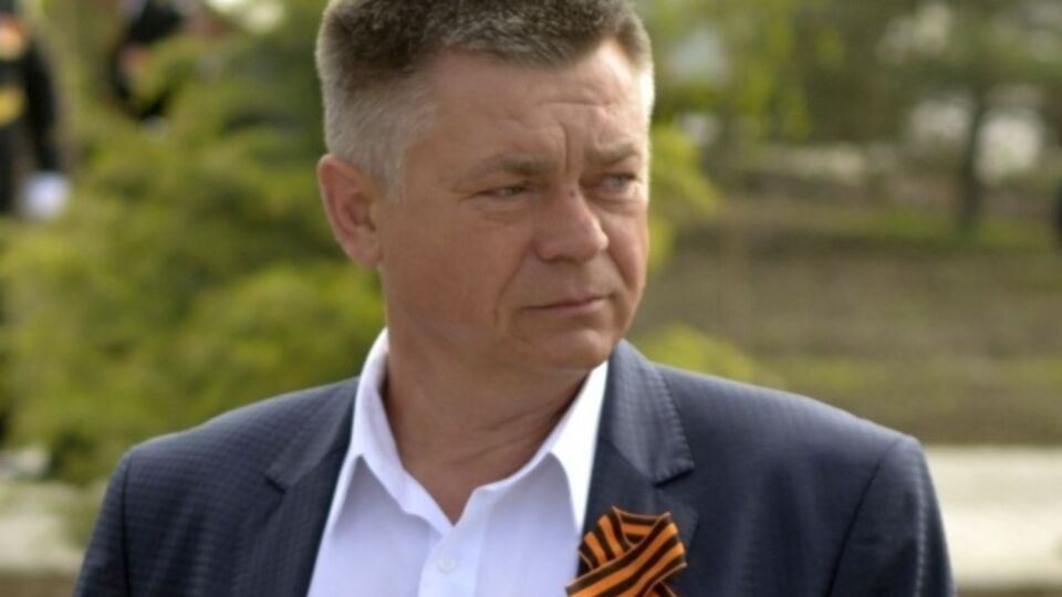 Лебедев был министром обороны Украины с 24 декабря 2012 года по 27 февраля 2014 года