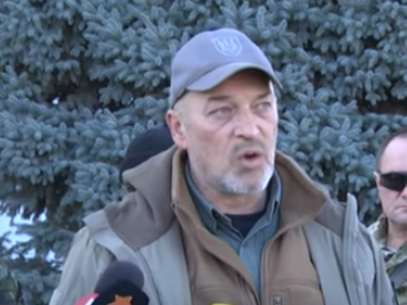 Тука о ситуации в Сватово: Мы готовы к эвакуации, транспорт стоит, но желающих нет. Видео