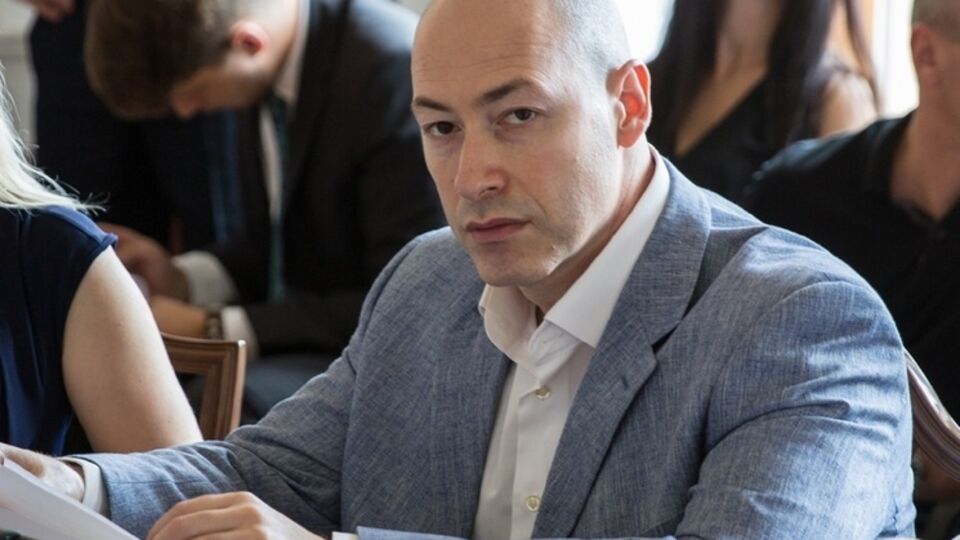 Гордон: Украине нужно вводить жесткие меры против агрессора