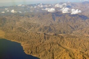 Российский самолет упал в горном районе Синая