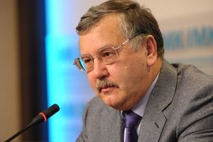 Анатолий Гриценко: Понимают ли Порошенко с Шокиным, что, когда они применяют Уголовный кодекс по своему усмотрению, в обществе не будет ни чувства справедливости, ни доверия к их власти?