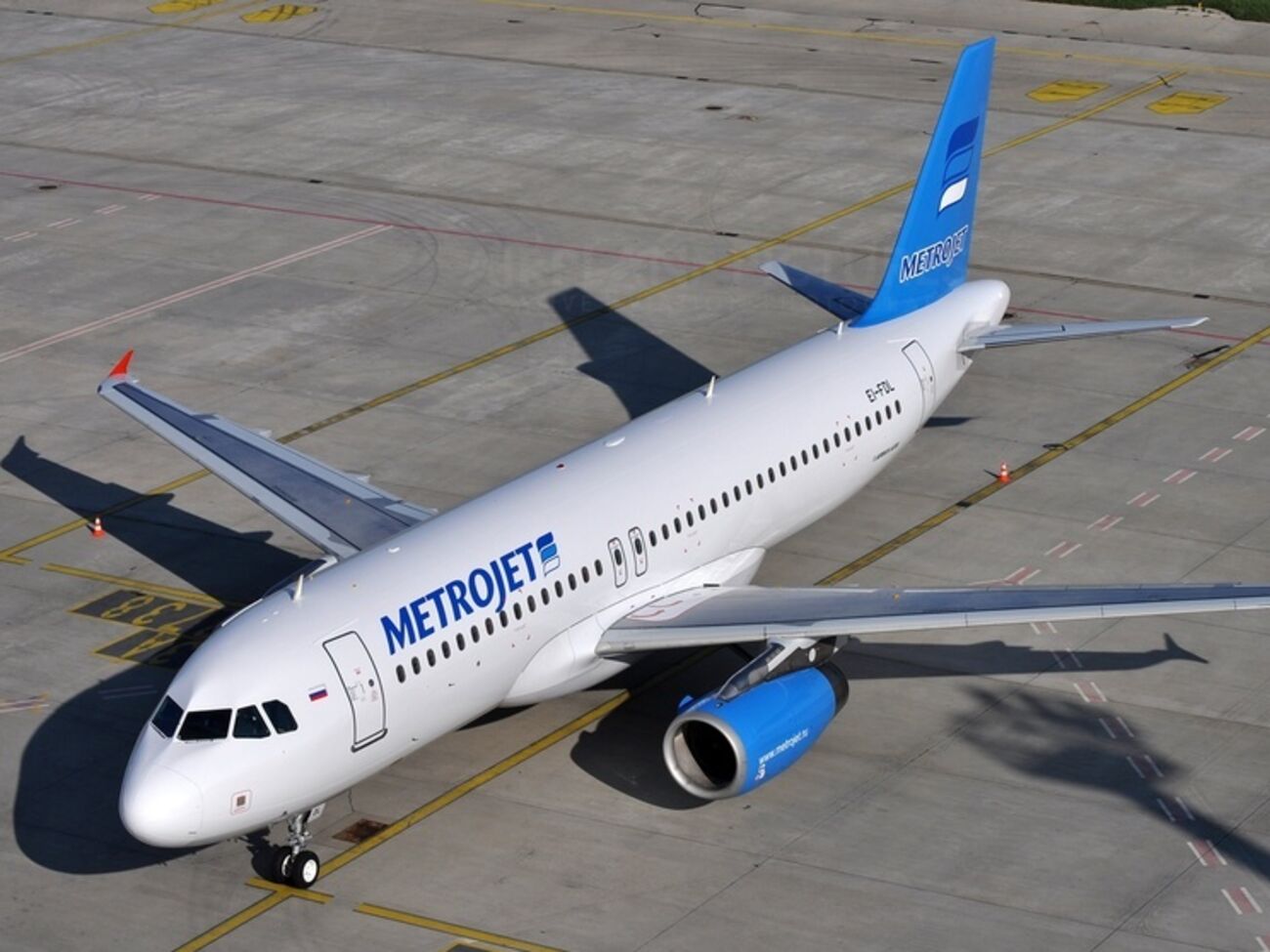 Следком проводит обыски в компаниях, связанных с разбившимся самолетом