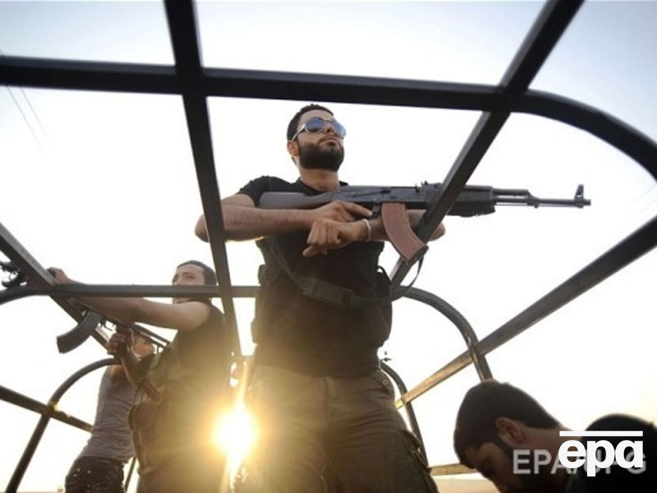 Повстанцы и курды начали наступление на позиции ИГИЛ в Сирии