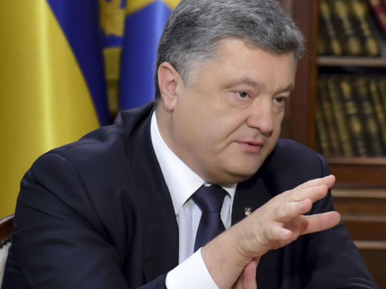 Порошенко: Поведение России усугубляет ее изоляцию