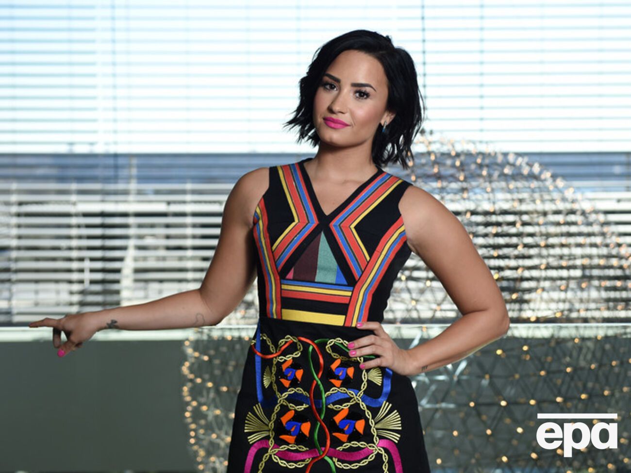 Деми Ловато снялась в фотосессии ню накануне выхода нового альбома