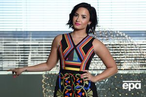 Деми Ловато снялась в фотосессии ню накануне выхода нового альбома