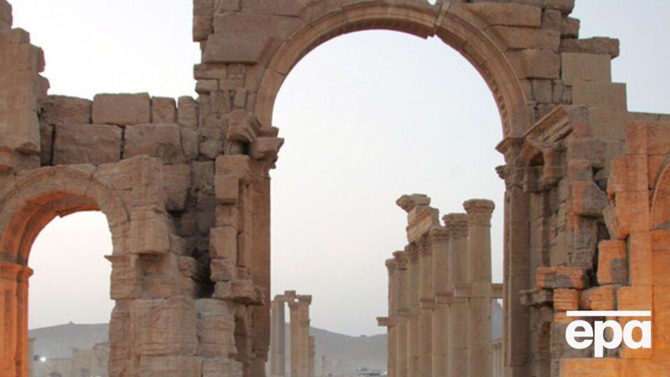 Боевики продолжают разрушать Пальмиру