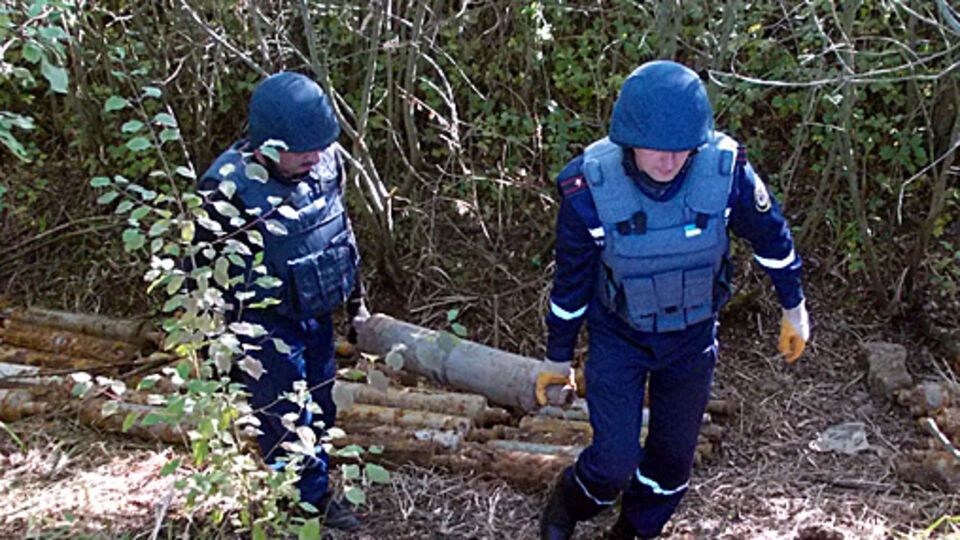 Пиротехники вывезли боеприпасы на полигон и там уничтожили