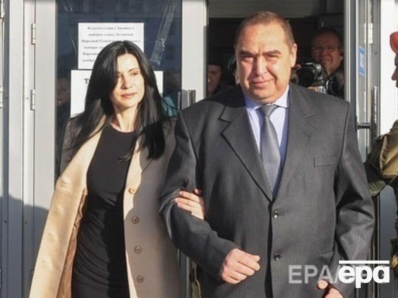 Самопровозглашенного главу "ЛНР" Игоря Плотницкого связывают с влиятельным экс-регионалом Александром Ефремовым