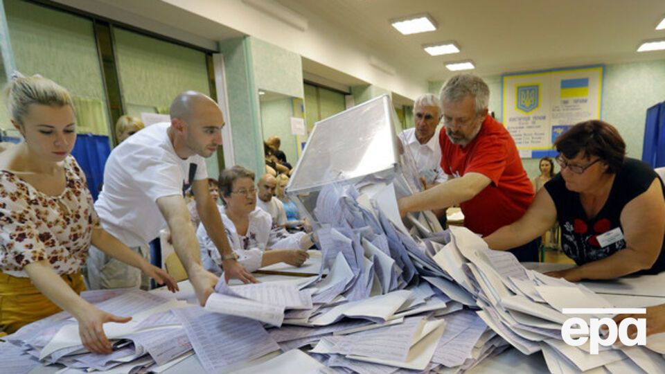 Если бы украинцы выбирали президента этой осенью, понадобился бы второй тур