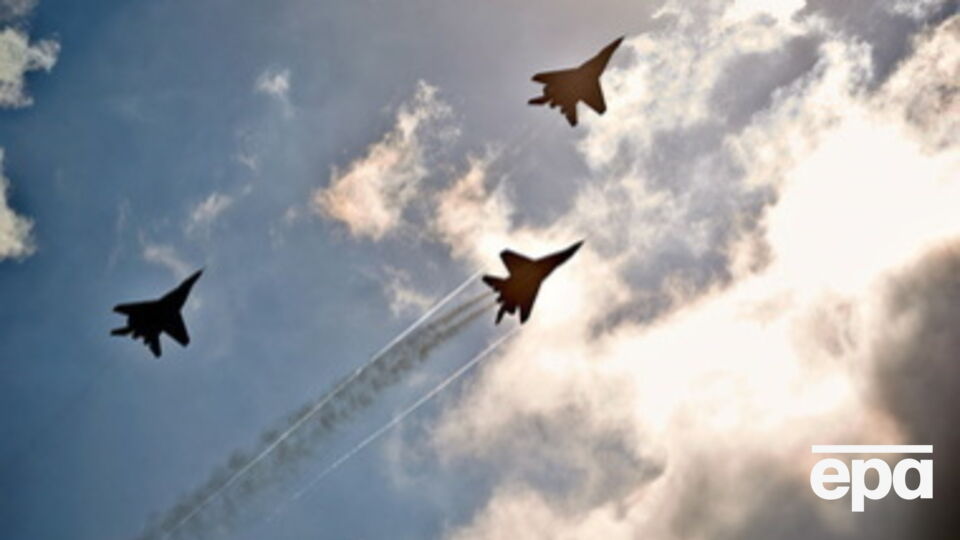 Неизвестный МиГ-29 устроил погоню за двумя турецкими истребителями