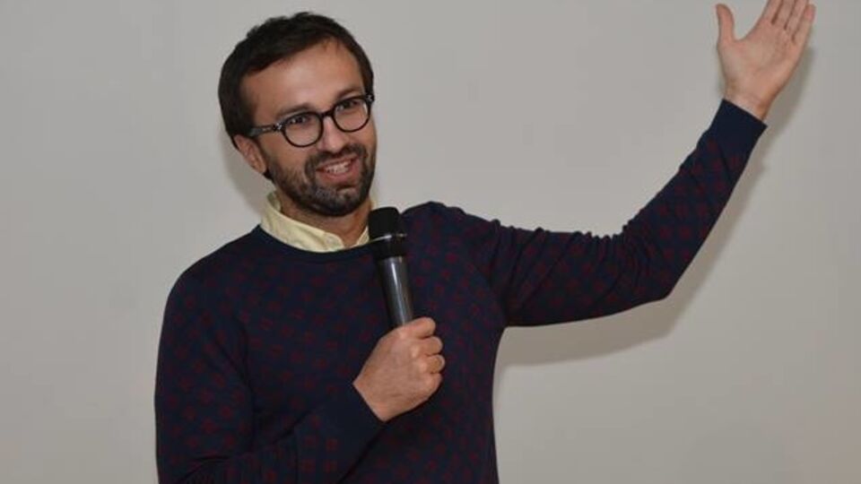 Лещенко: Надо тушить пожар на крыше, пока он не перебросился на весь дом