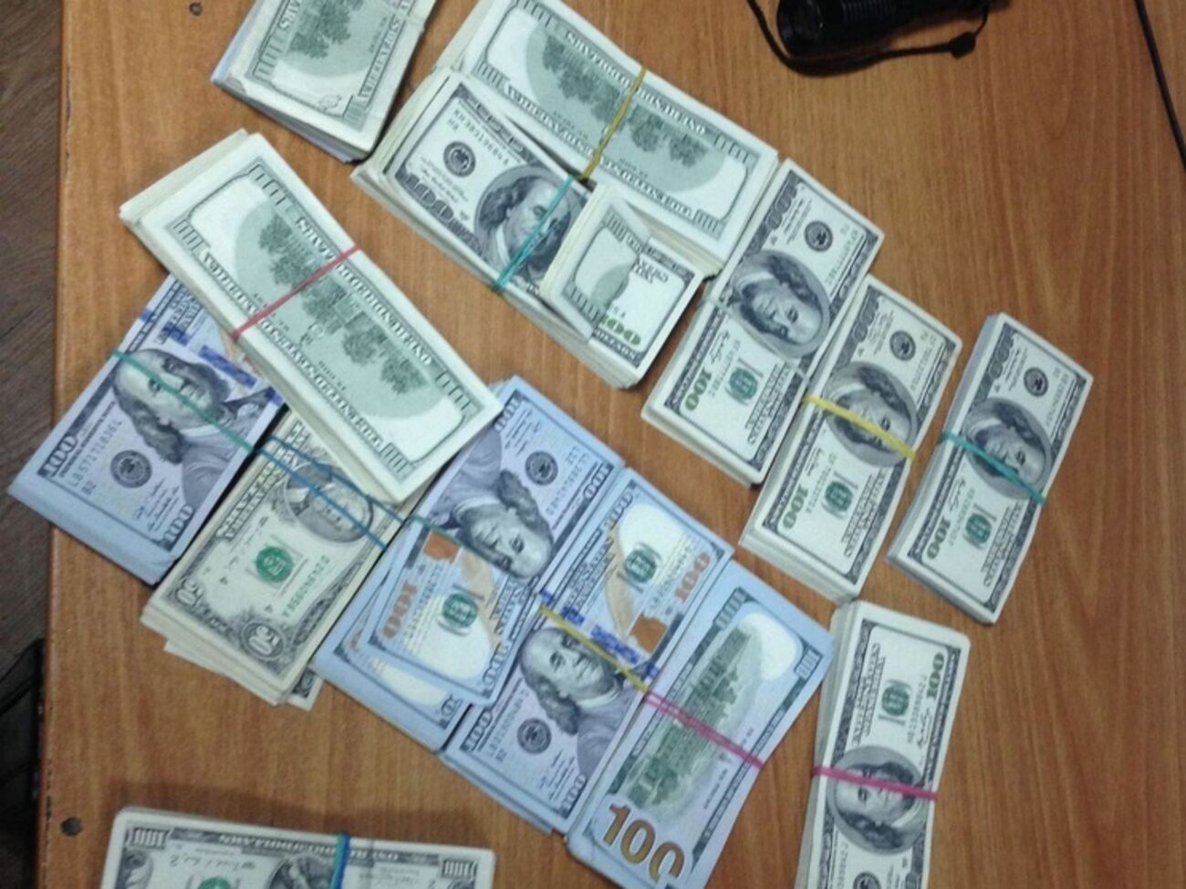 Украинец и поляк перевозили незадекларированные средства в сумме&nbsp;$80 тыс. и $60 тыс. соответственно