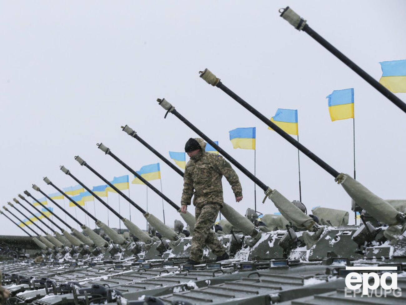 Иностранцам разрешили служить в ВСУ по контракту