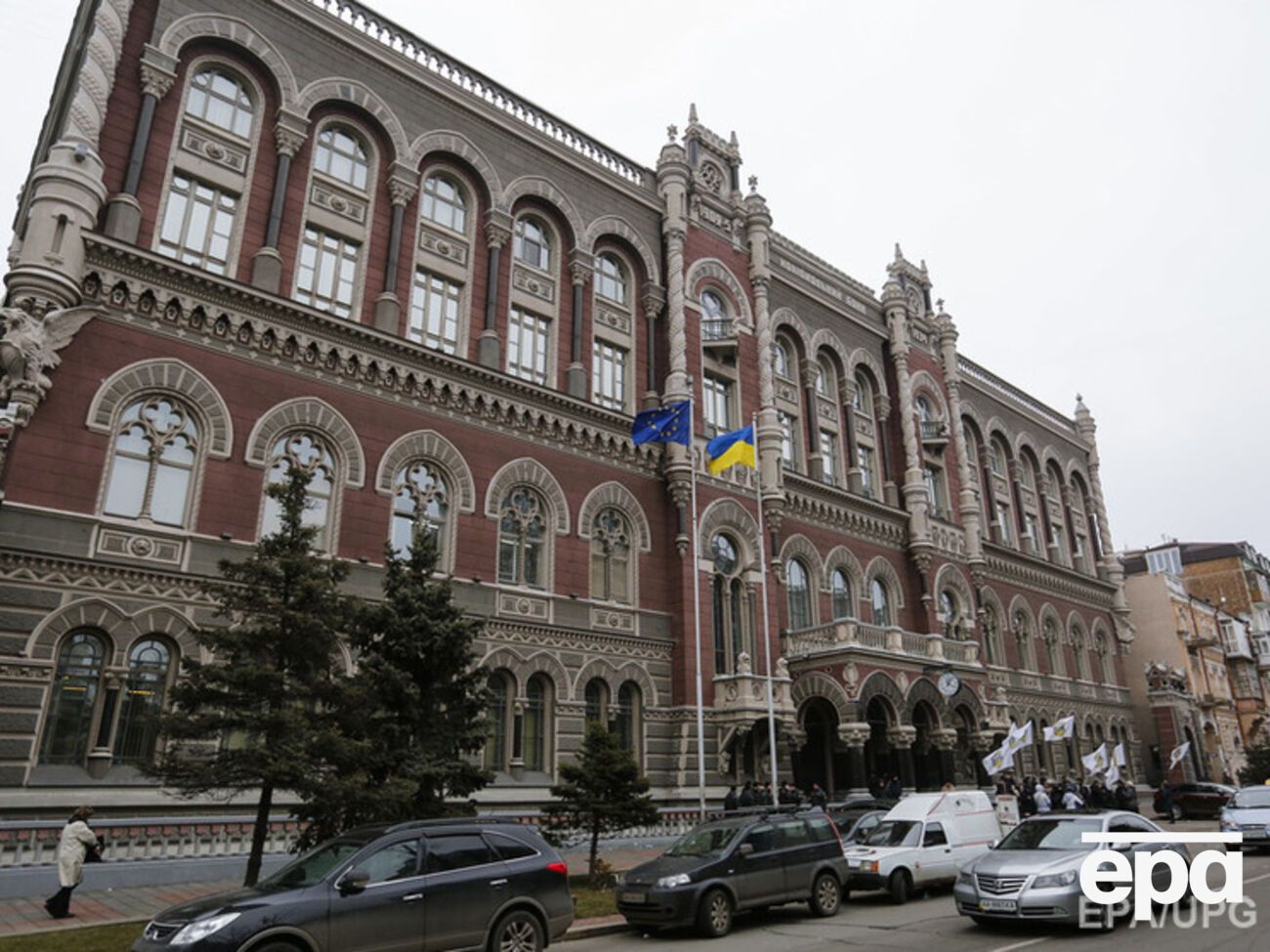 Госдолг Украины снова вырос