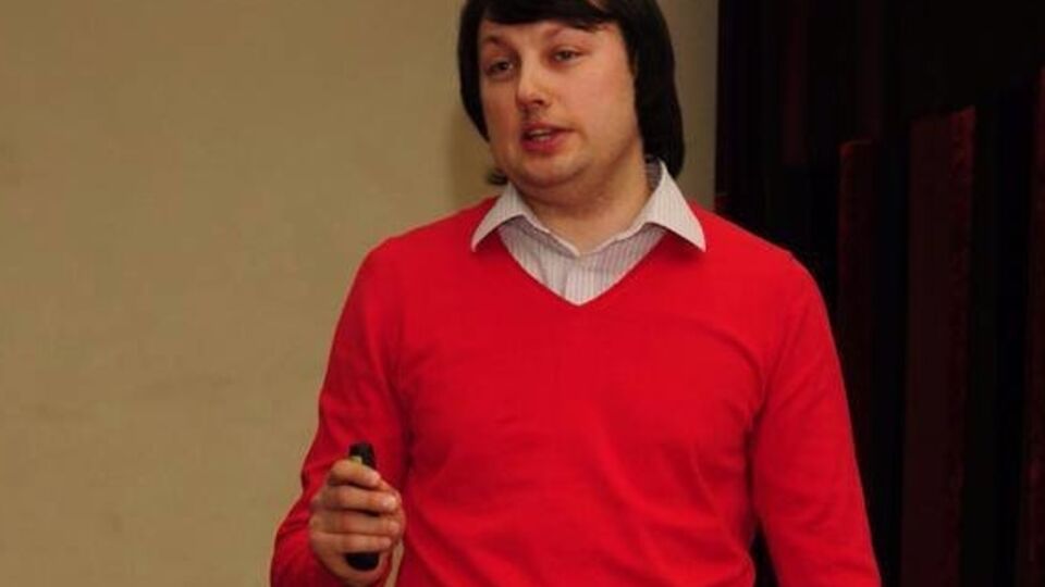 Энрике Менедес: У меня сейчас вопросов намного больше, чем ответов. Что и как будет – совершенно непонятно. Я допускаю любые варианты