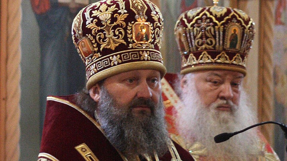 Митрополит Павел владеет большим имением в селе Вороньков