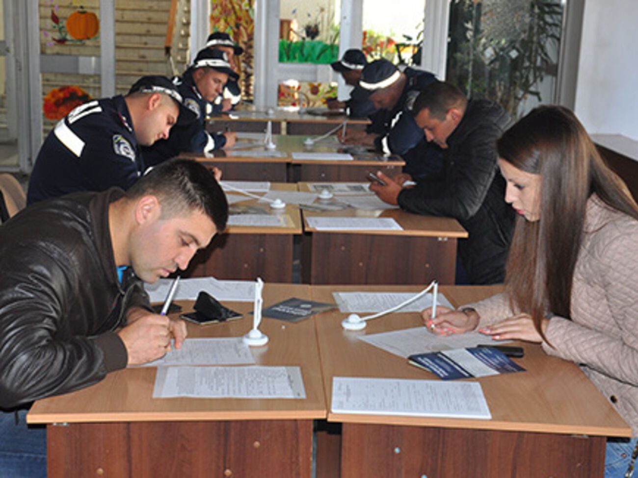 Скоро желающие стать полицейскими смогут подать заявку не только в патрульно-постовую службу, но и в службу участковых