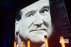 Дети актера, покончившего с собой, не смогли мирно разделить личные вещи отца с его последней женой