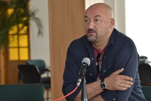 Алексей Мочанов: Владимир Владимирович, не забудьте, что, когда лижут, на самом деле смазывают