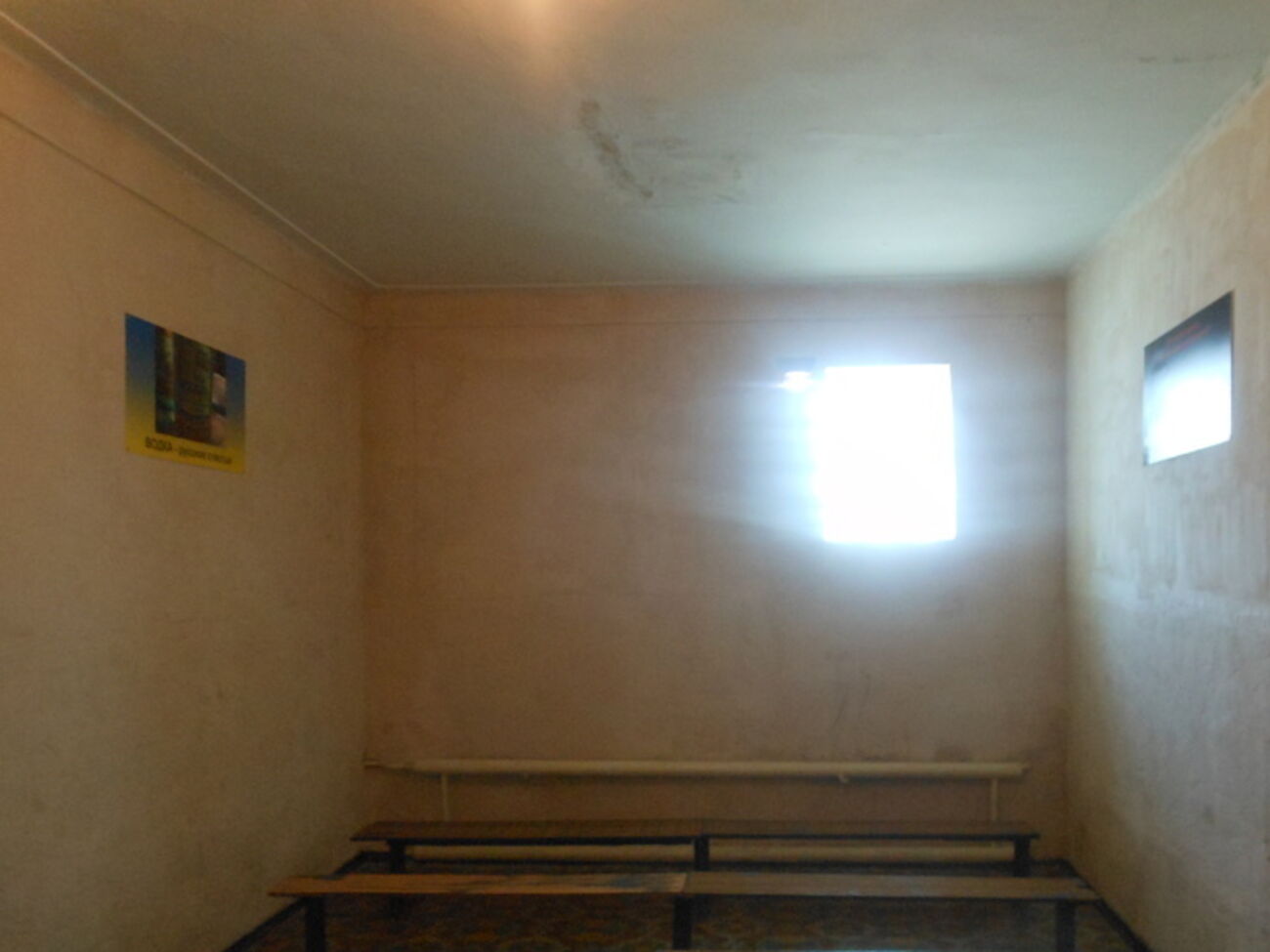 Помещение для временно задержанных на Чугуевской гауптвахте