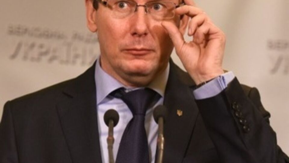 Юрий Луценко: Беженец из Донецка, живущий в Тернополе, должен участвовать в выборах Донецкого, а не Тернопольского городского головы