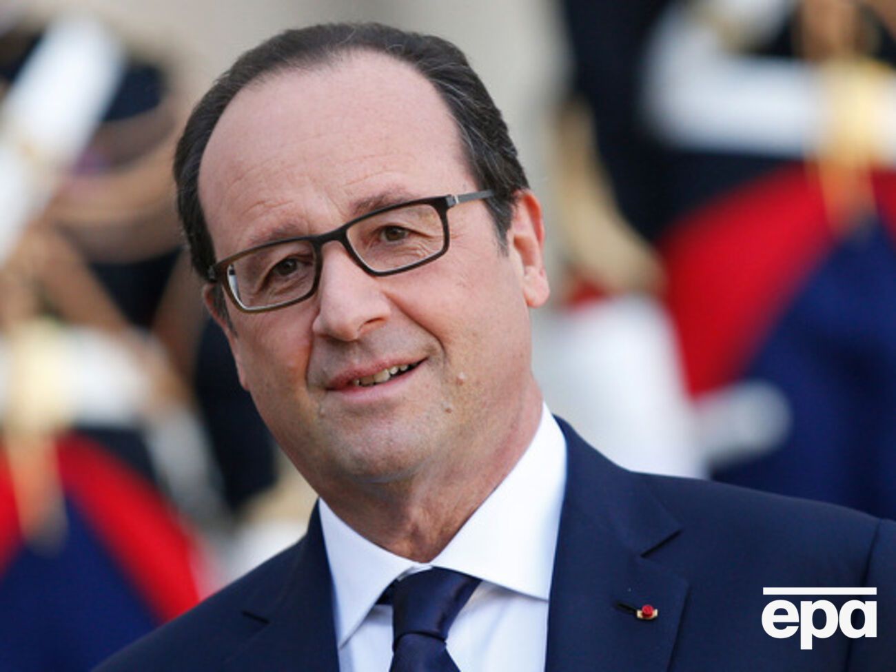 Олланд и Меркель призвали Европу к "солидарности" и "объединению", но, отмечают в Le Monde, более конкретных советов не дали