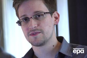 Сноуден готов сесть в тюрьму, чтобы вернуться в Америку, но не хочет послужить отталкивающим примером для других, ищущих способы "защитить людей"