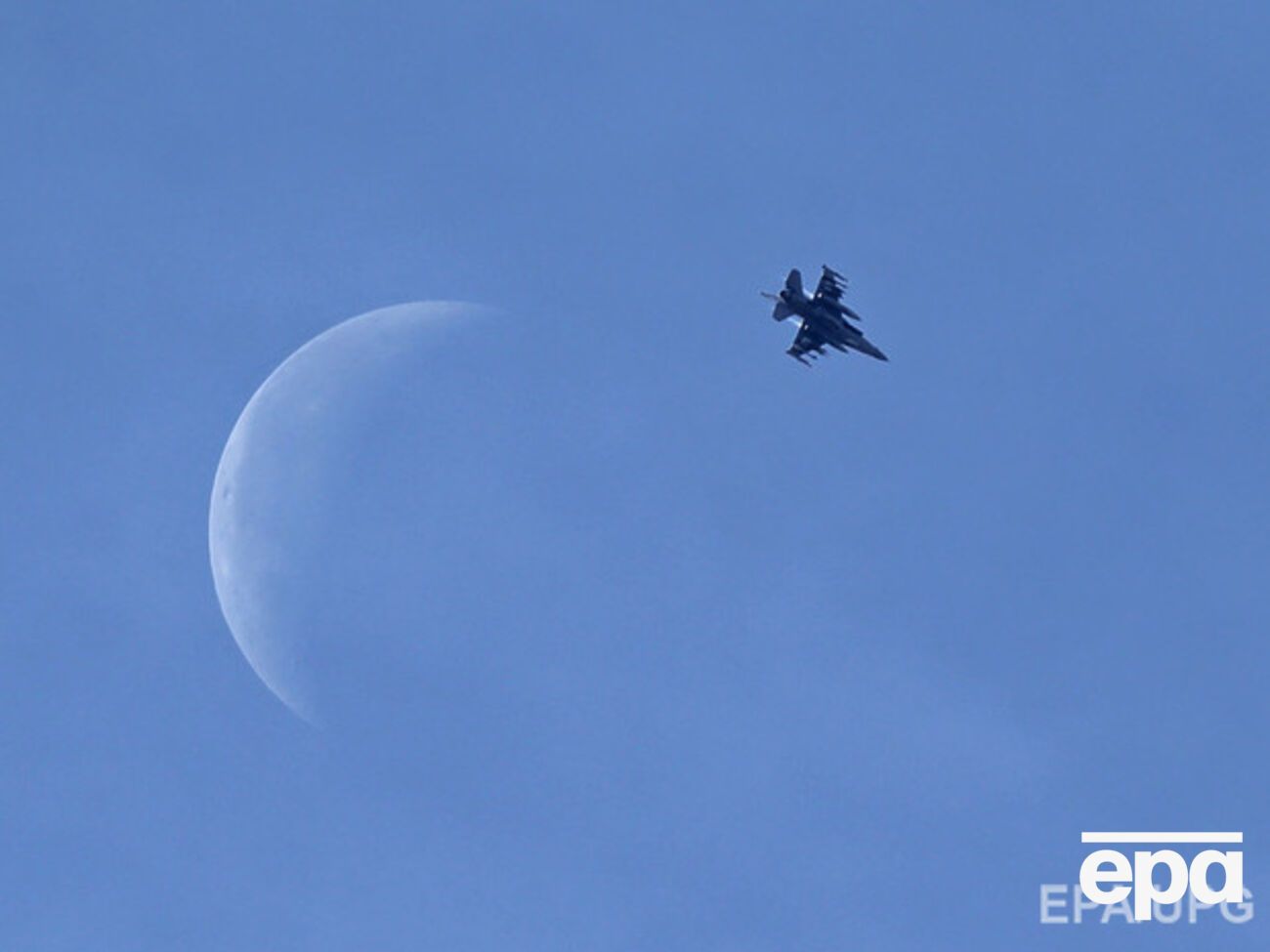 Один из самолетов коалиции изменил курс, чтобы не сблизиться с российской авиацией в Сирии