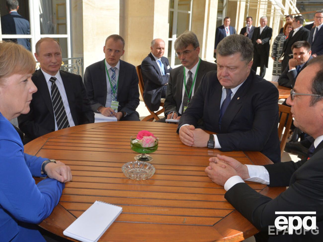 Встреча Порошенко, Меркель, Олланда и Путина может состояться до конца года, заявил Макеев