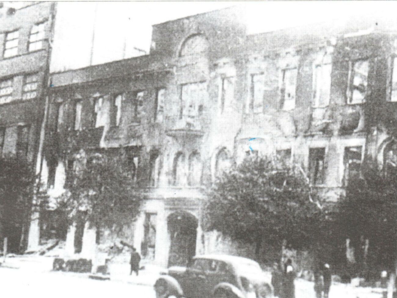 Сгоревшее здание Трамвайного треста на Крещатике, октябрь 1941 года