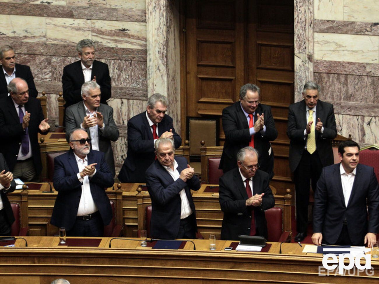 Правительство Ципраса получило одобрение парламента